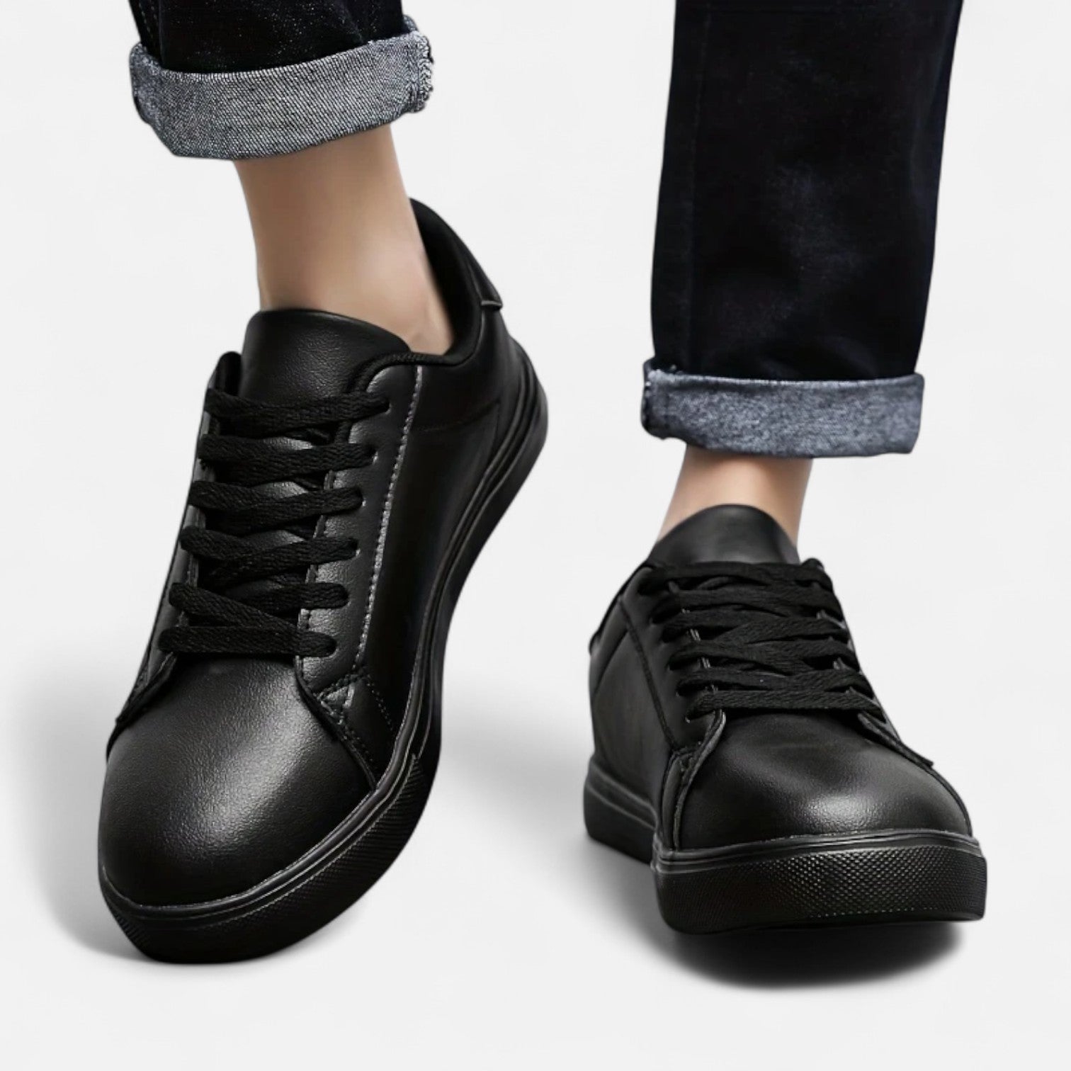 Bellanoa | Men’s Classic Sneakers in Low-Top Leather