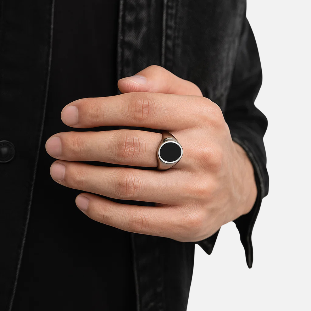 Noviqlo | Stainless Steel Oval Signet Ring